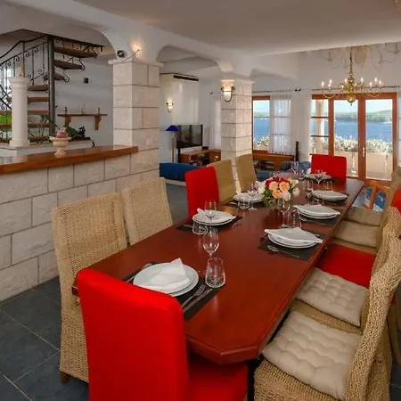 Majestic Tranquil With Stunning Panoramic View Hvar Town